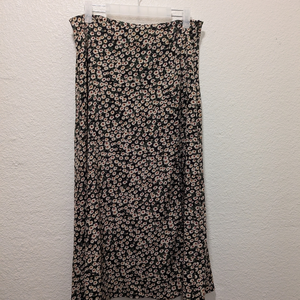Floral slit skirt